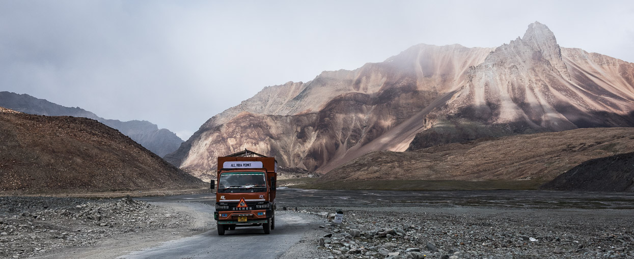 truck on manali leh highway
