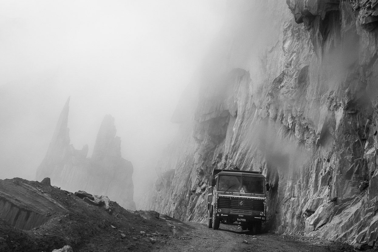 truck in fog on srinagar leh highway 1d